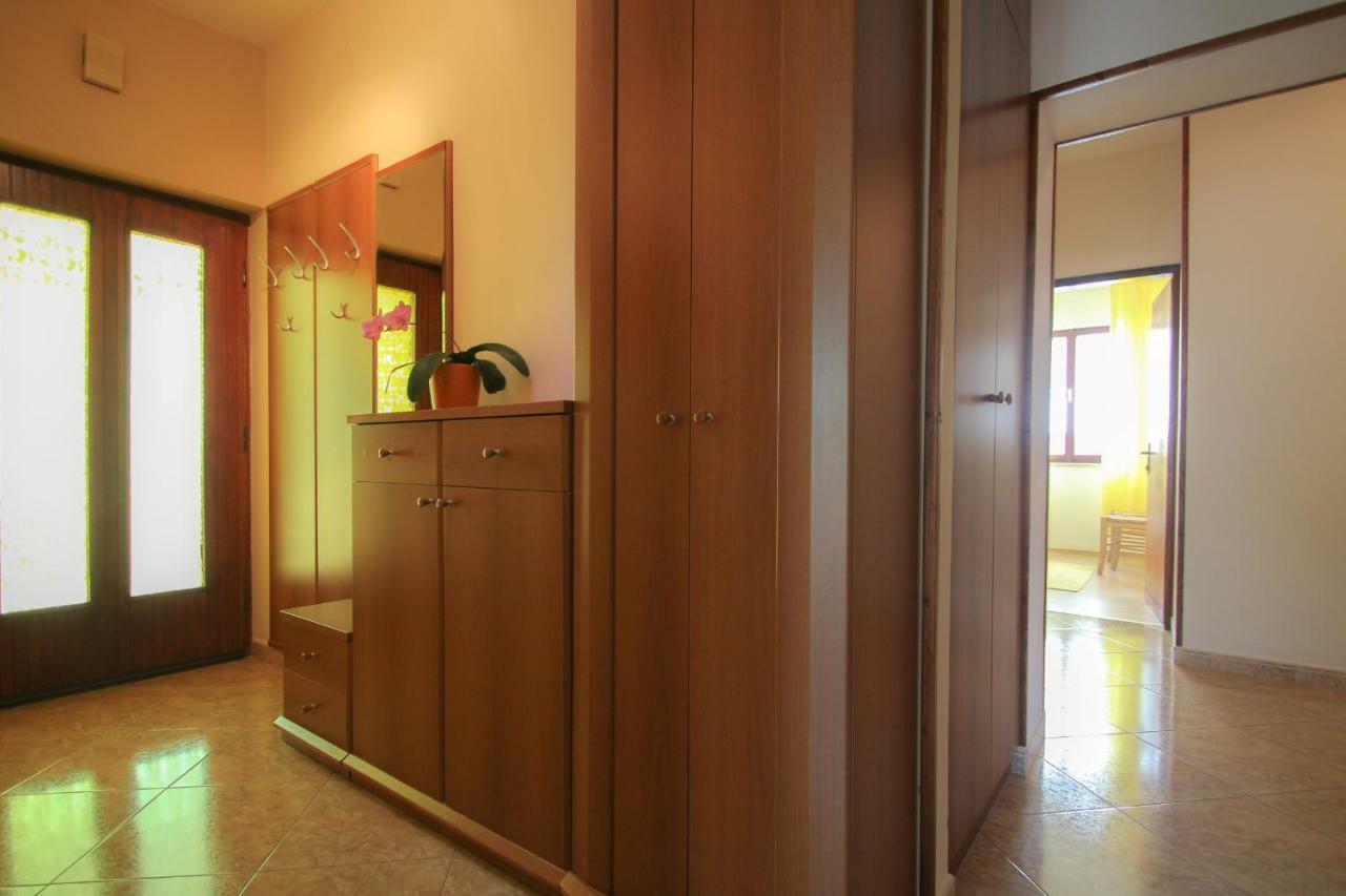 Apartment Sanja Новиград Экстерьер фото